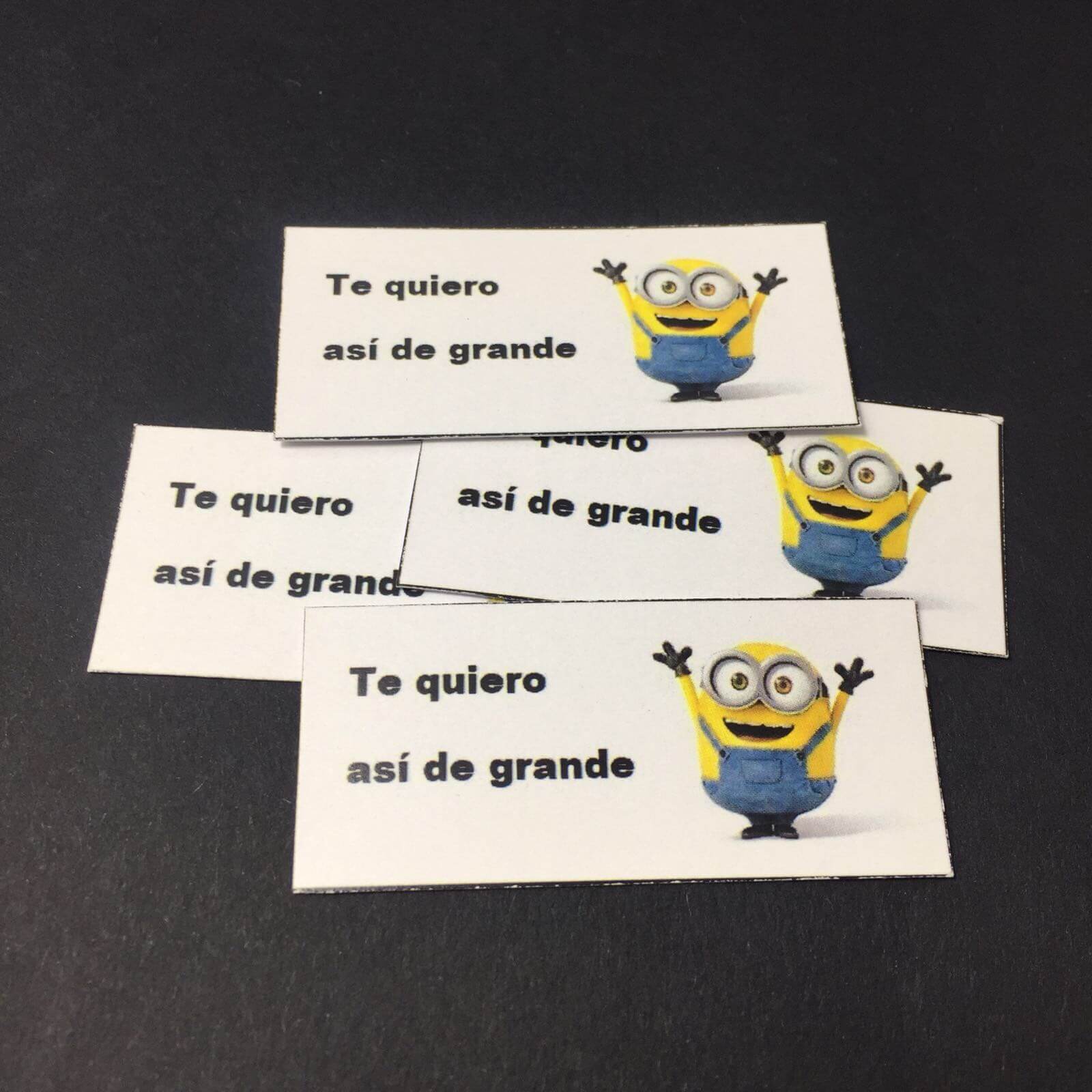 Etiqueta Minions med 5cm x 3cm